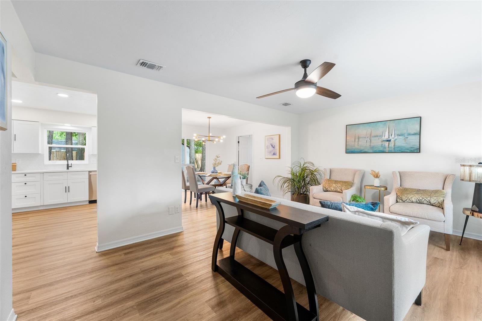 PARADISE PINES - Residential