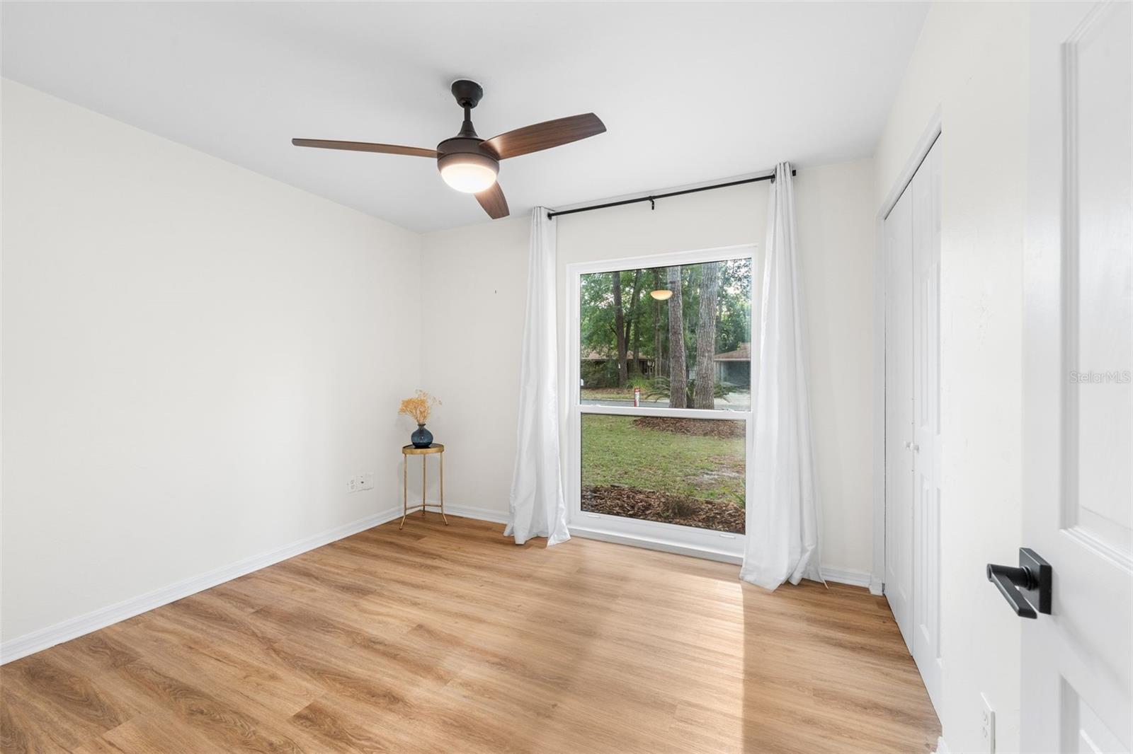 PARADISE PINES - Residential