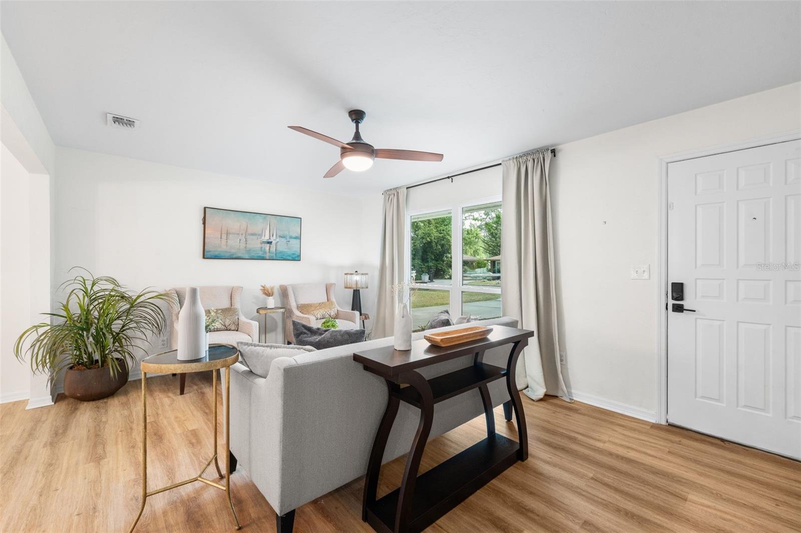 PARADISE PINES - Residential