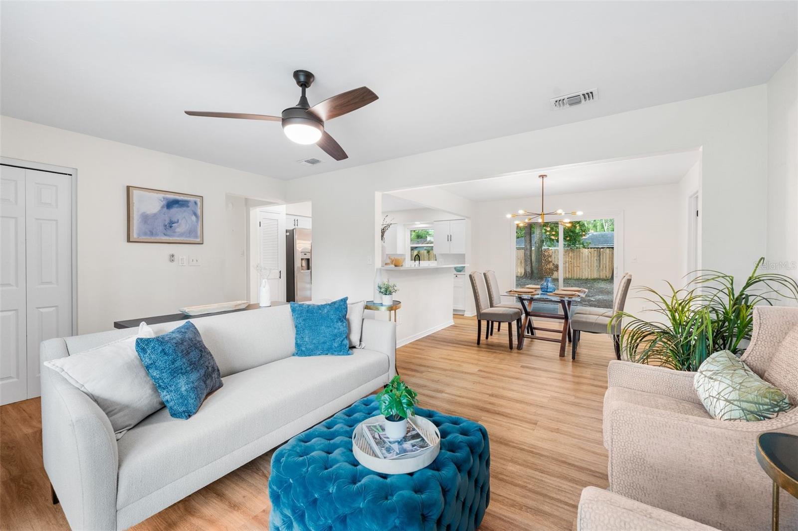 PARADISE PINES - Residential