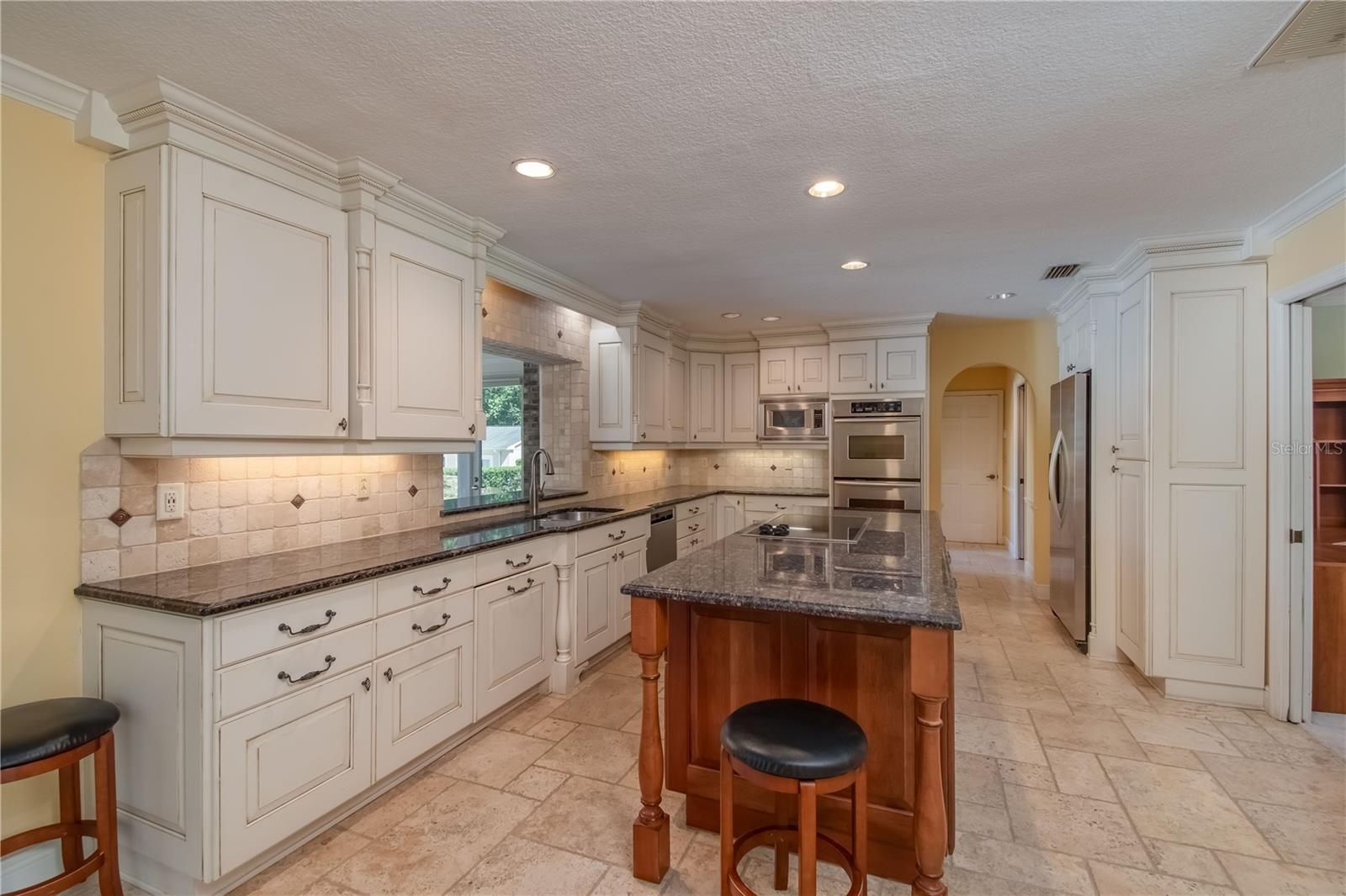 SHADY ROAD RANCHES - Residential