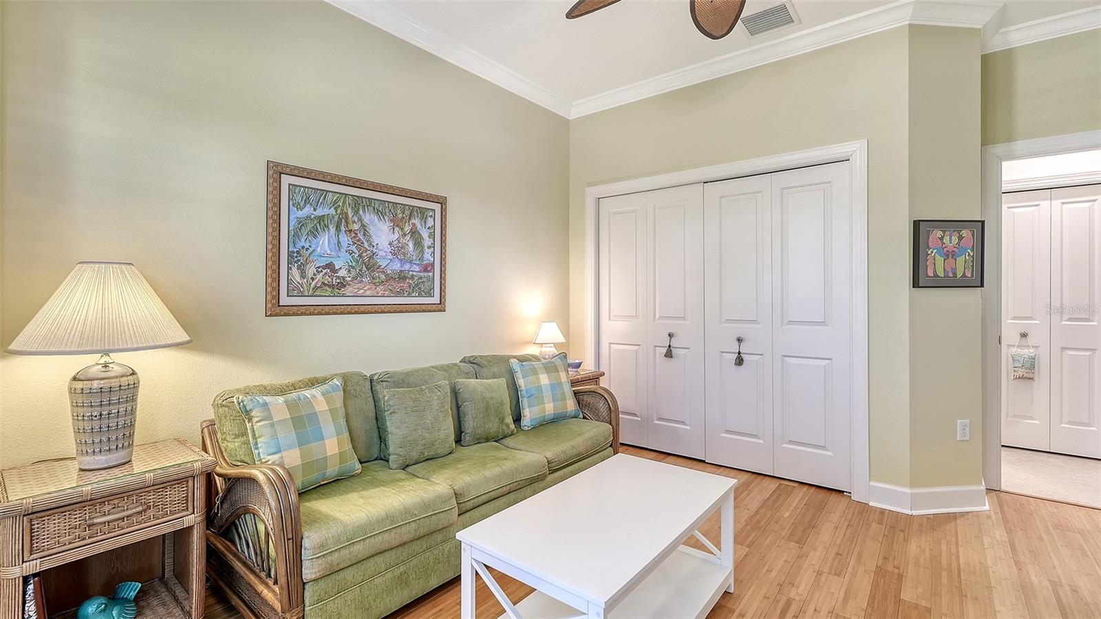 ESPLANADE PH I - Residential