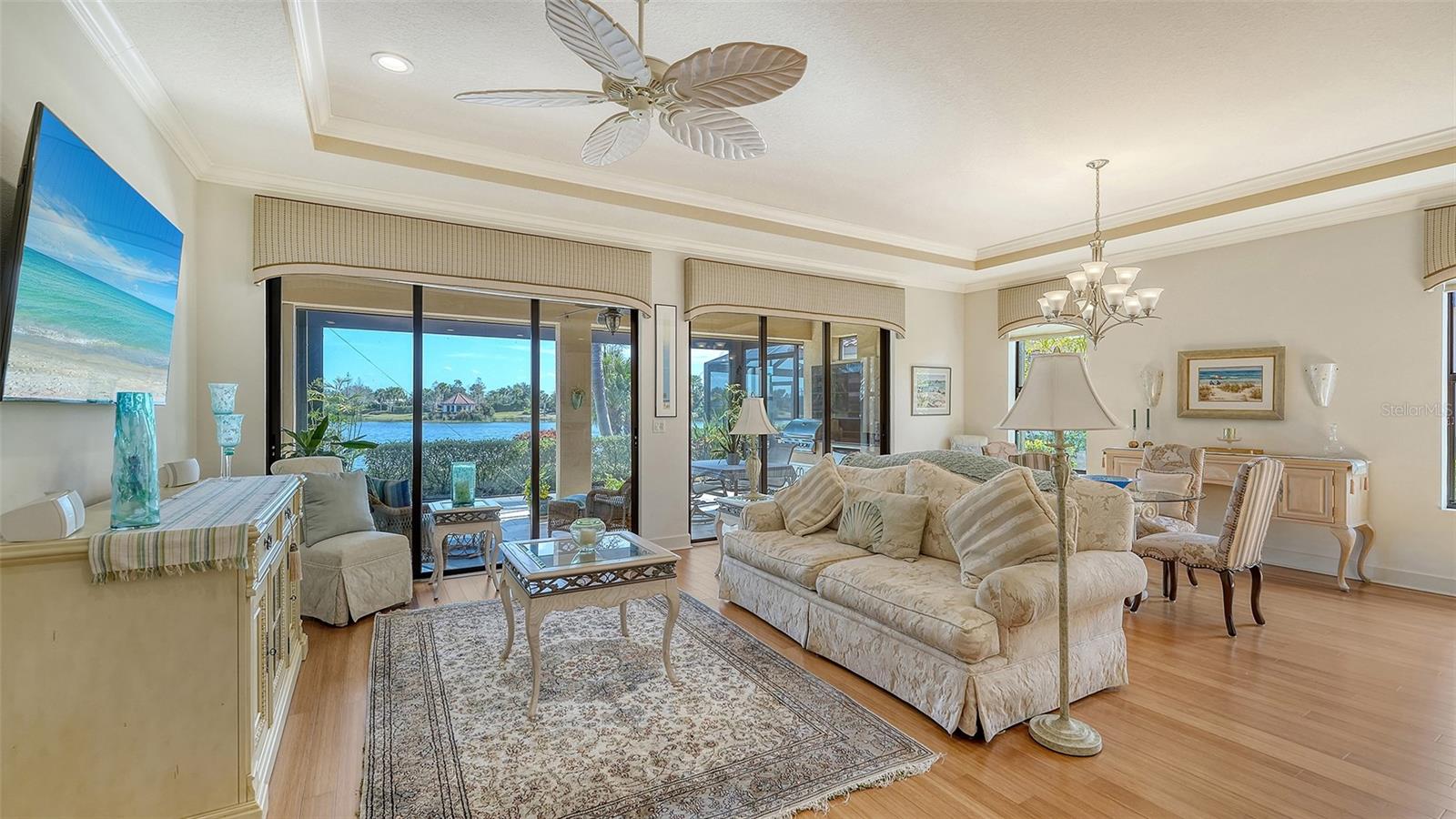 ESPLANADE PH I - Residential