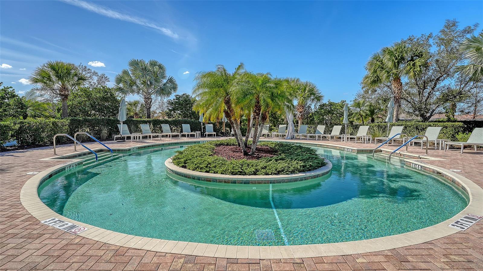 ESPLANADE PH I - Residential