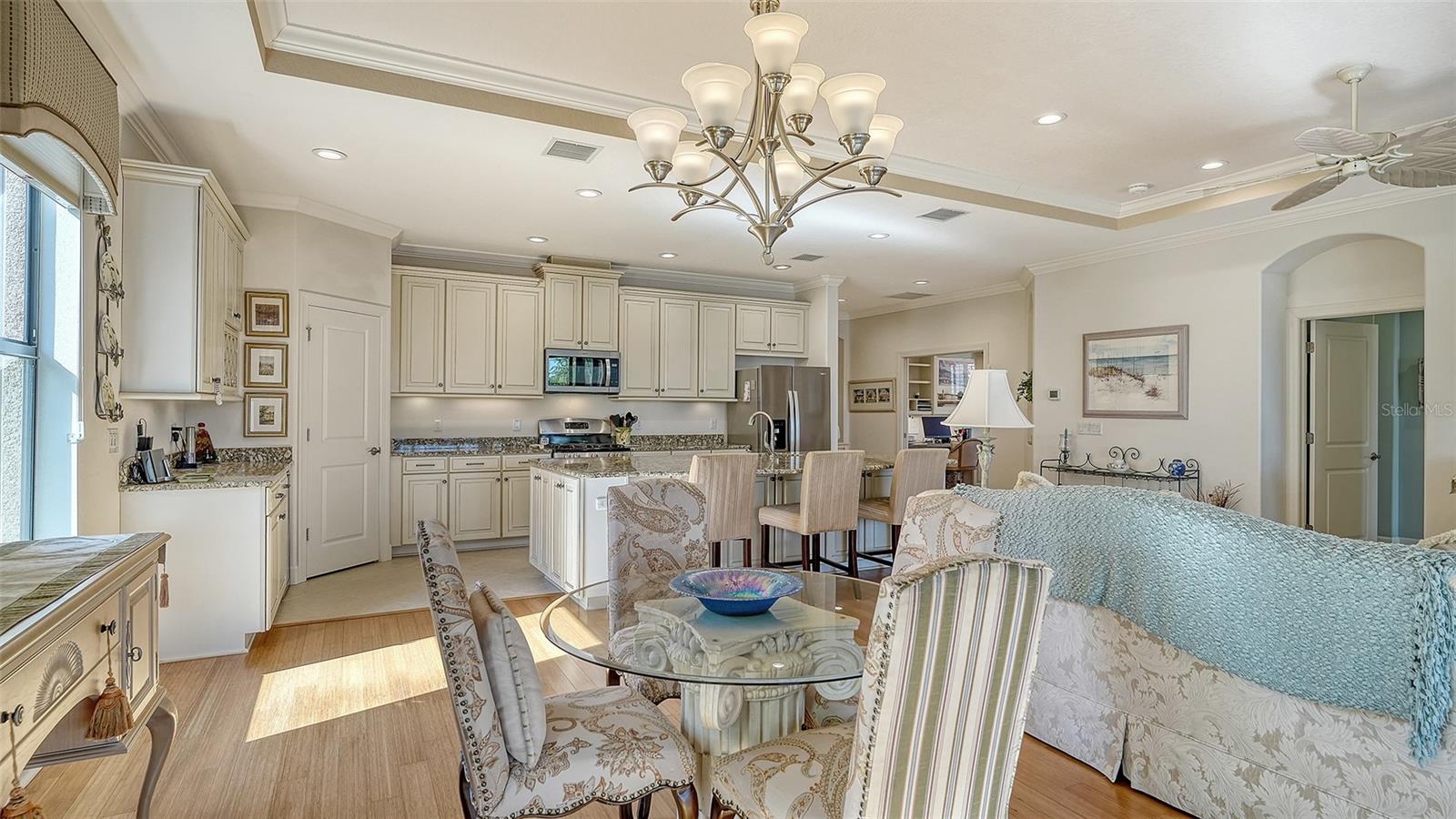 ESPLANADE PH I - Residential