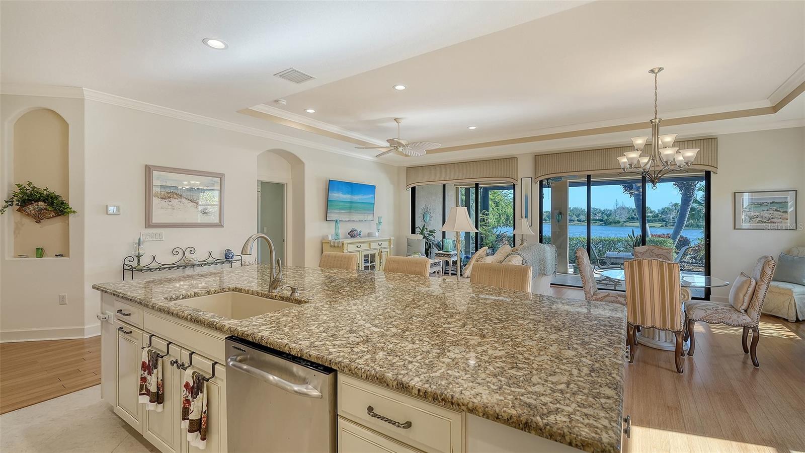 ESPLANADE PH I - Residential