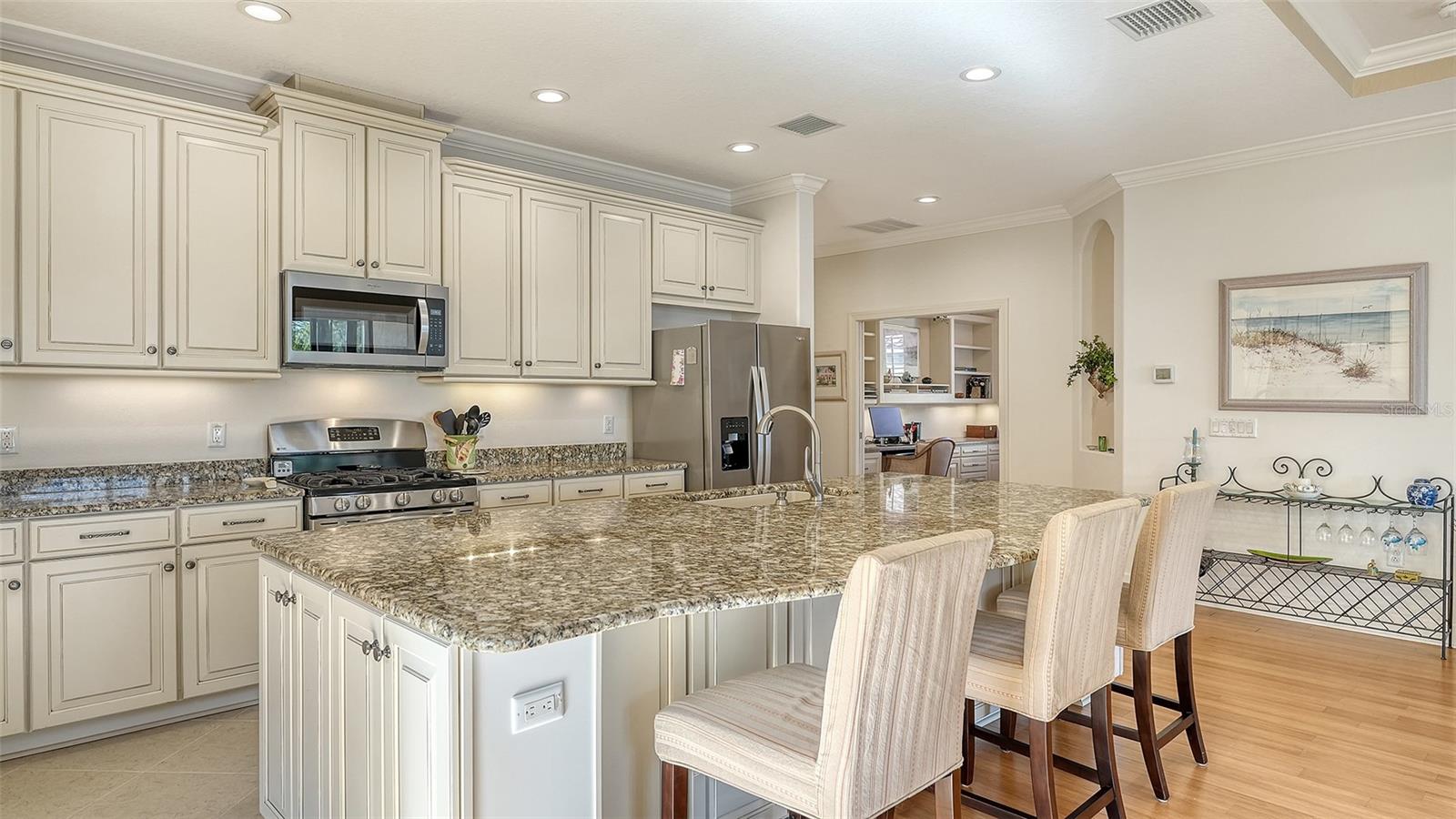 ESPLANADE PH I - Residential