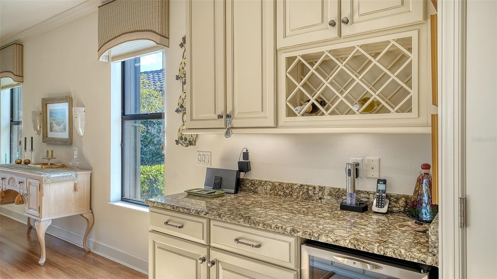 ESPLANADE PH I - Residential