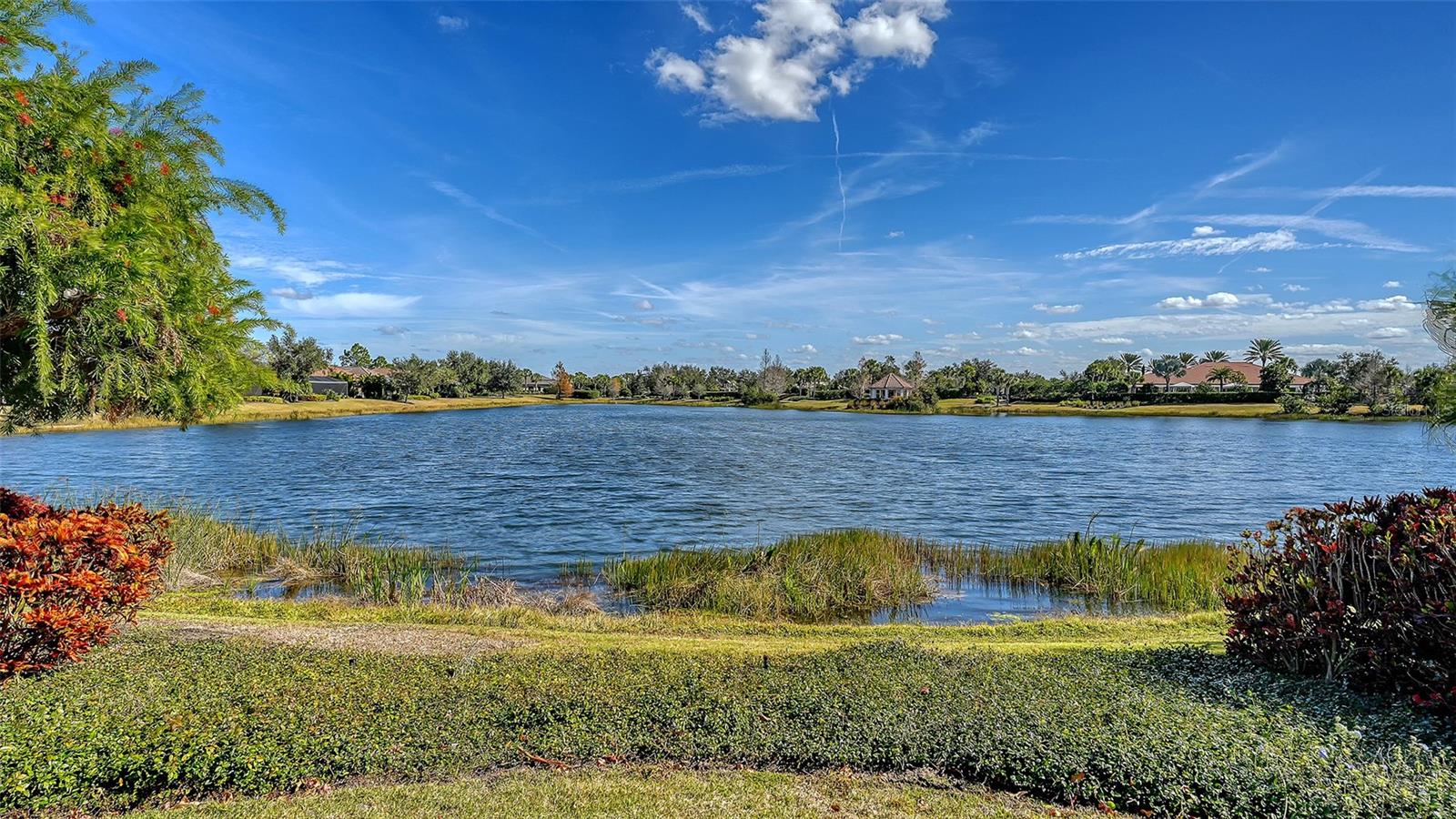 ESPLANADE PH I - Residential