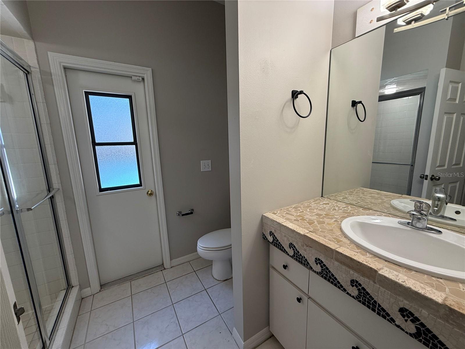 EASTWOOD GLENN - Residential