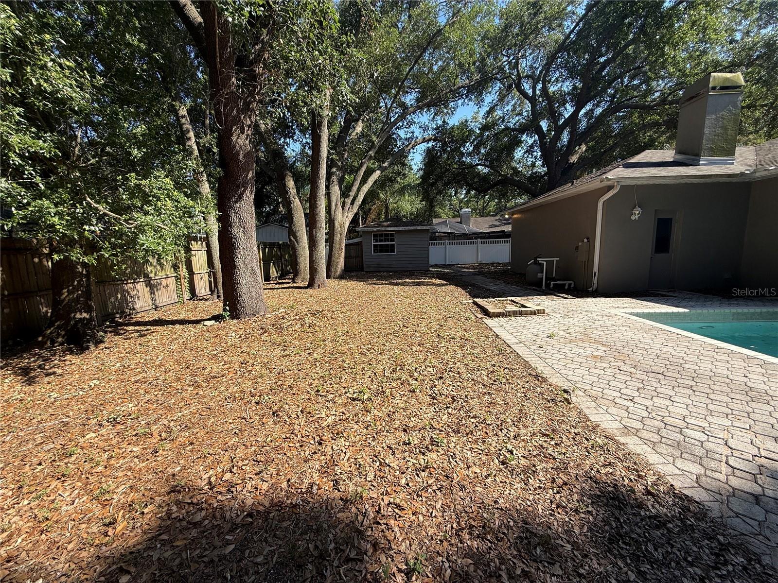 EASTWOOD GLENN - Residential