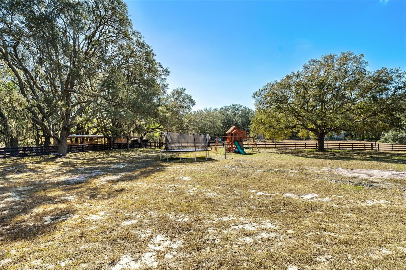 LAKE AVALON GROVES REP - Residential