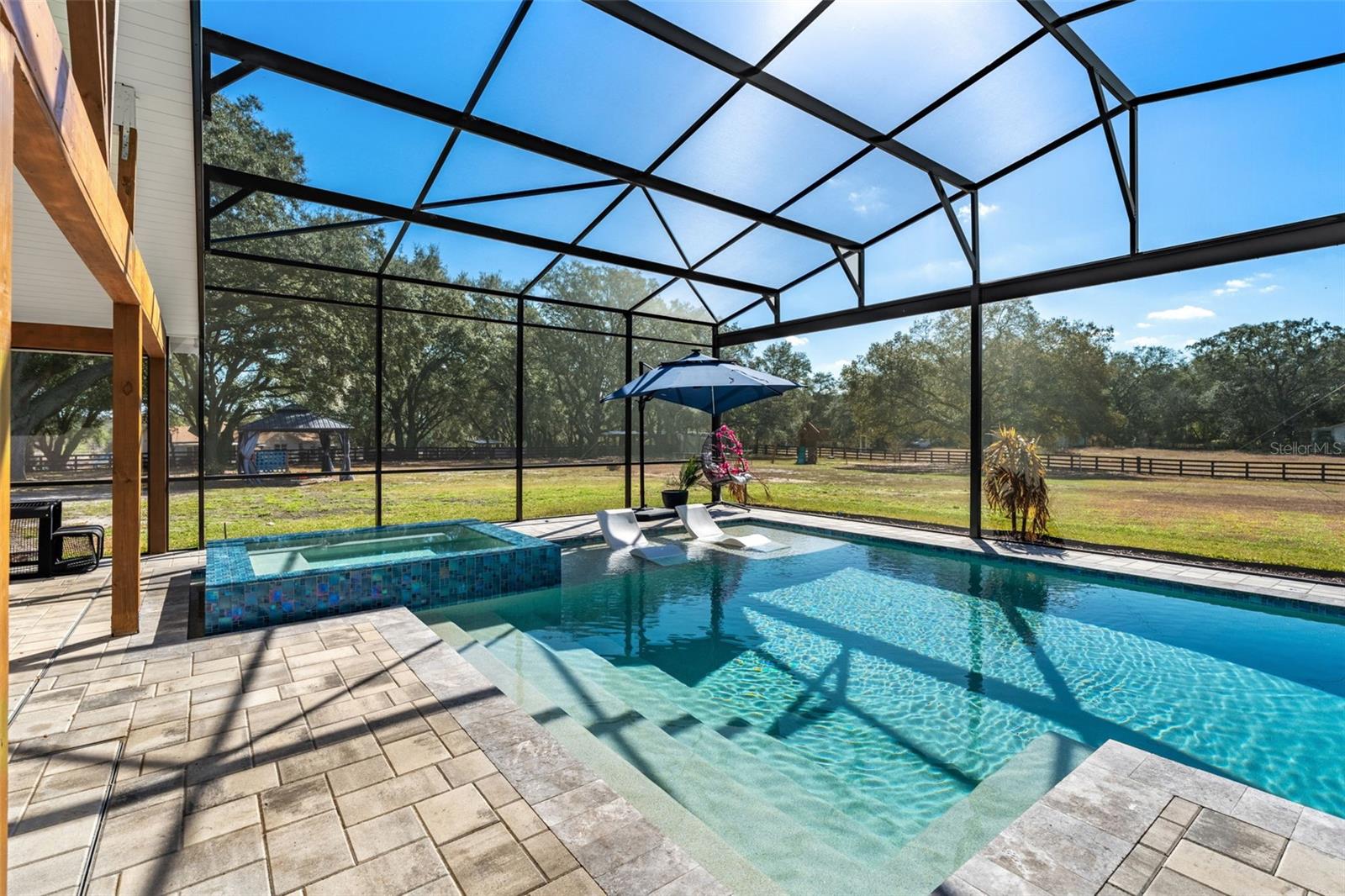 LAKE AVALON GROVES REP - Residential