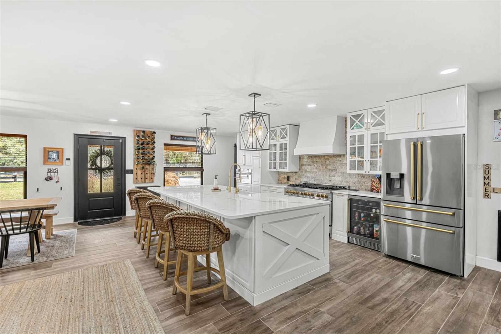 LAKE AVALON GROVES REP - Residential