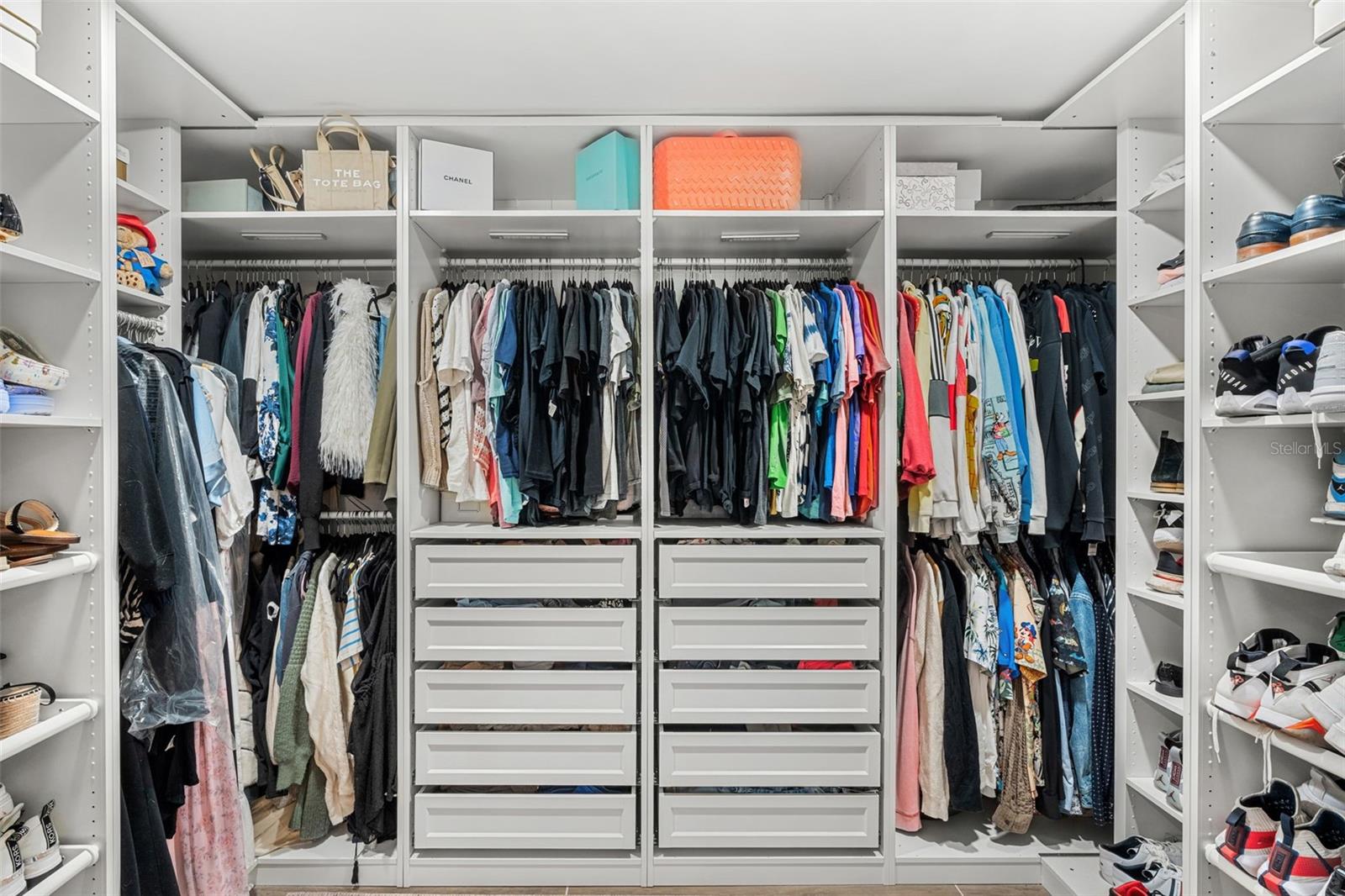 LAKE AVALON GROVES REP - Residential