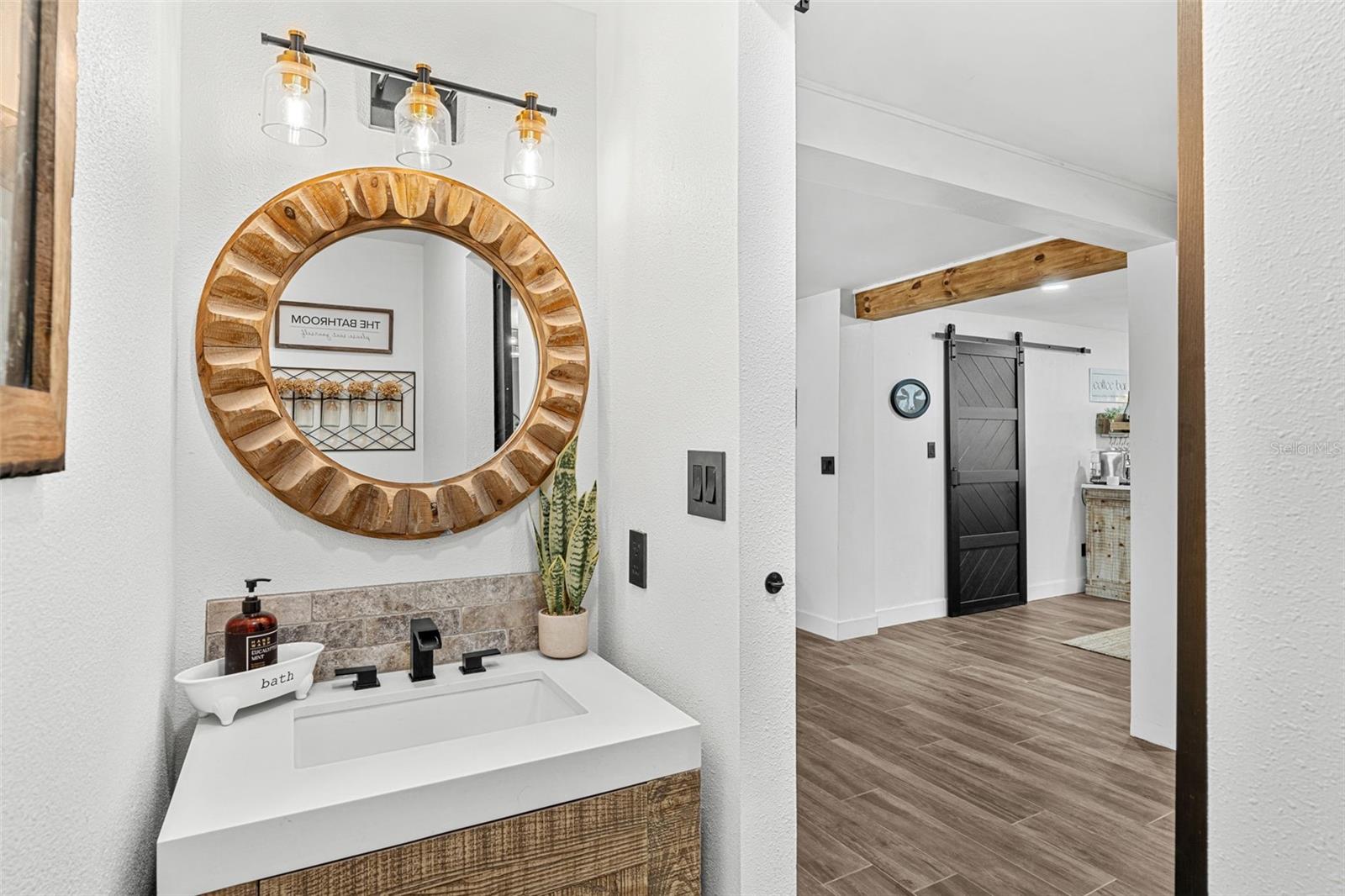 LAKE AVALON GROVES REP - Residential