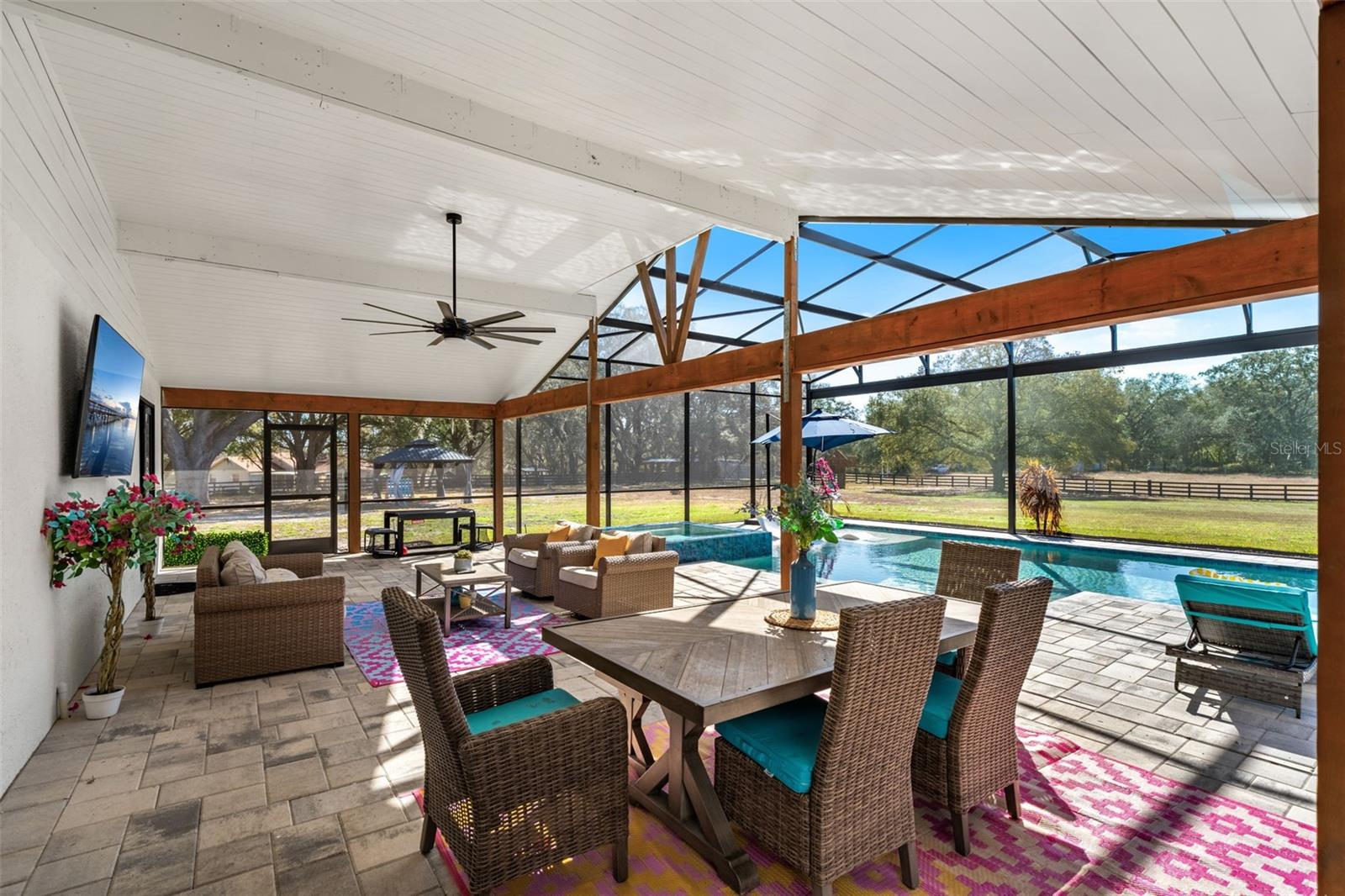 LAKE AVALON GROVES REP - Residential