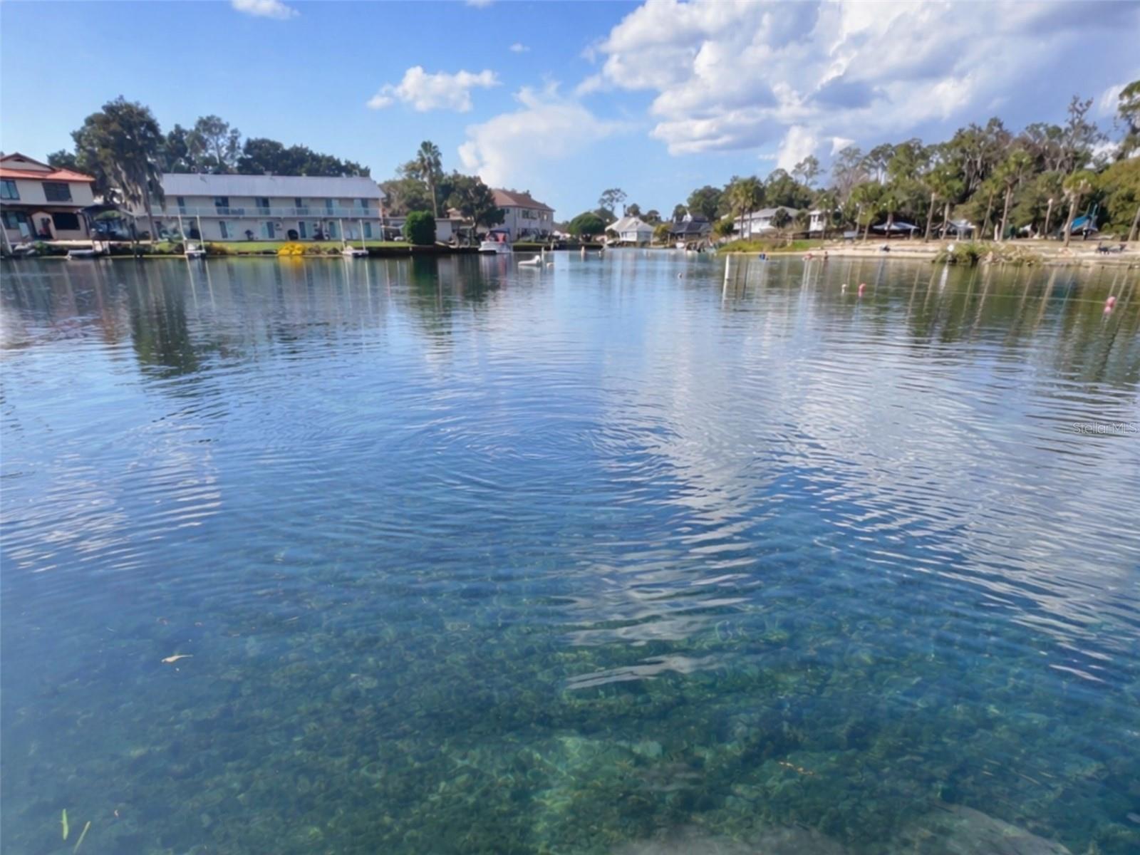 CRYSTAL SHORES - Land