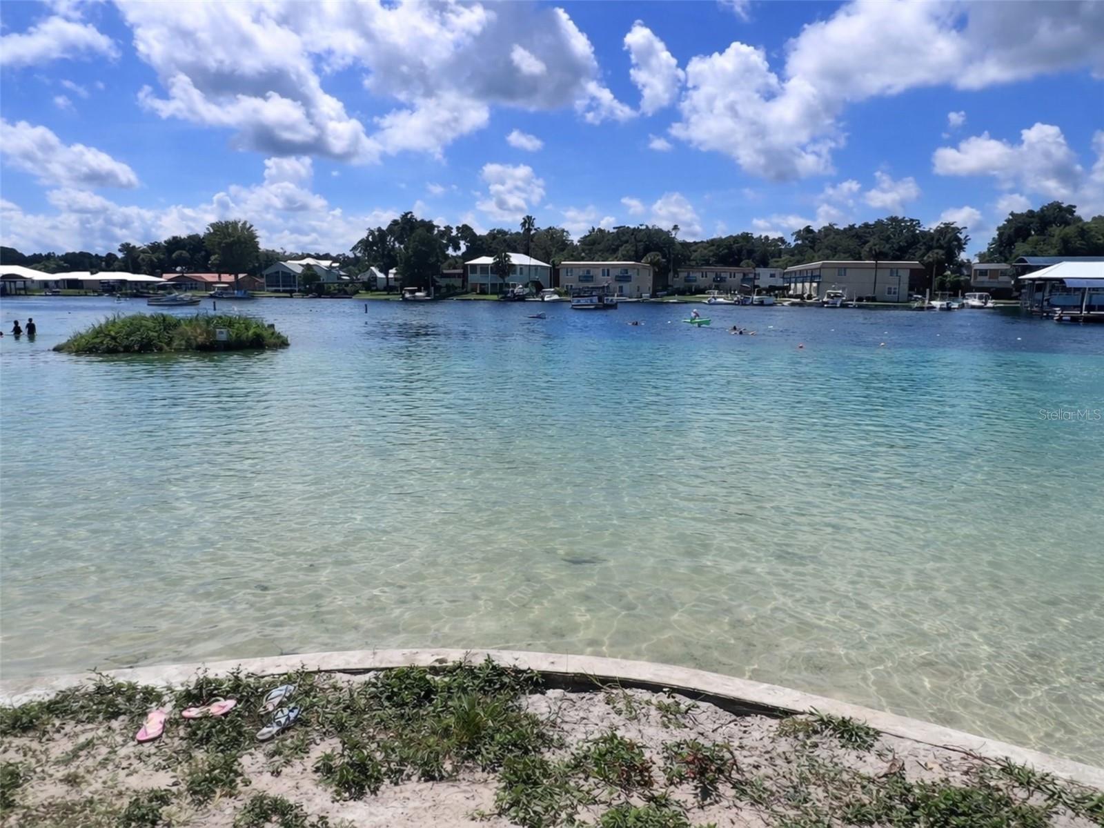 CRYSTAL SHORES - Land