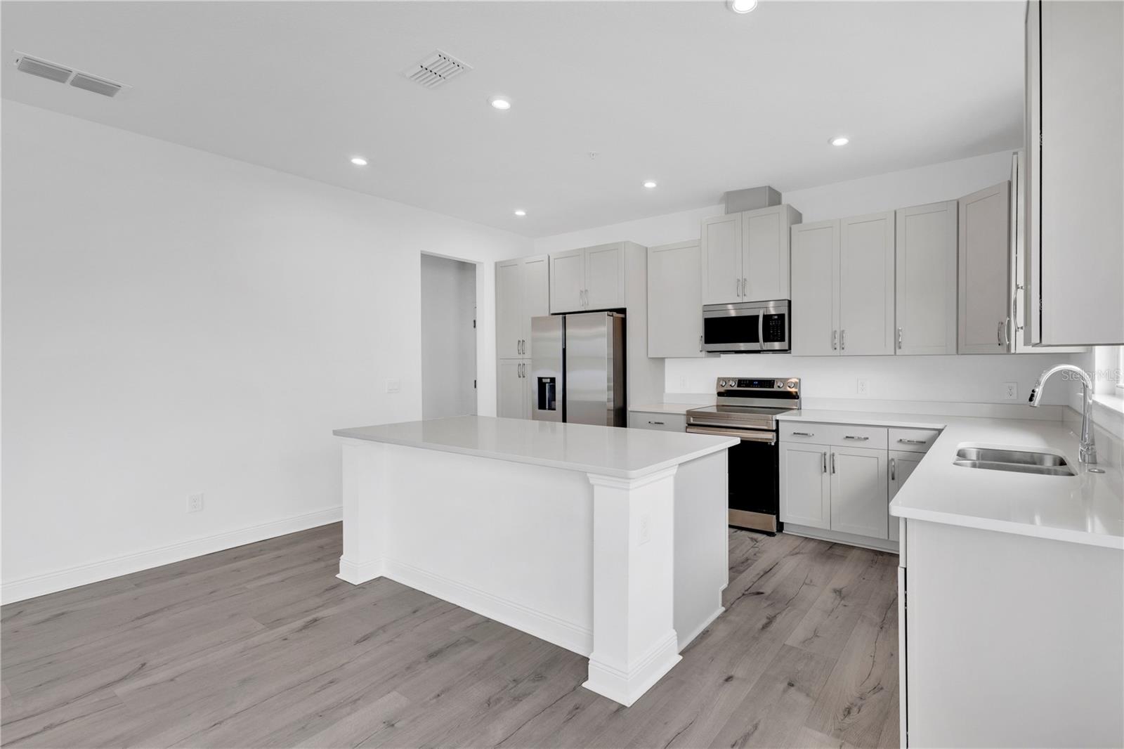 Casas a venda 4 - Jen Dantas 7235 NEMOURS PARKWAY