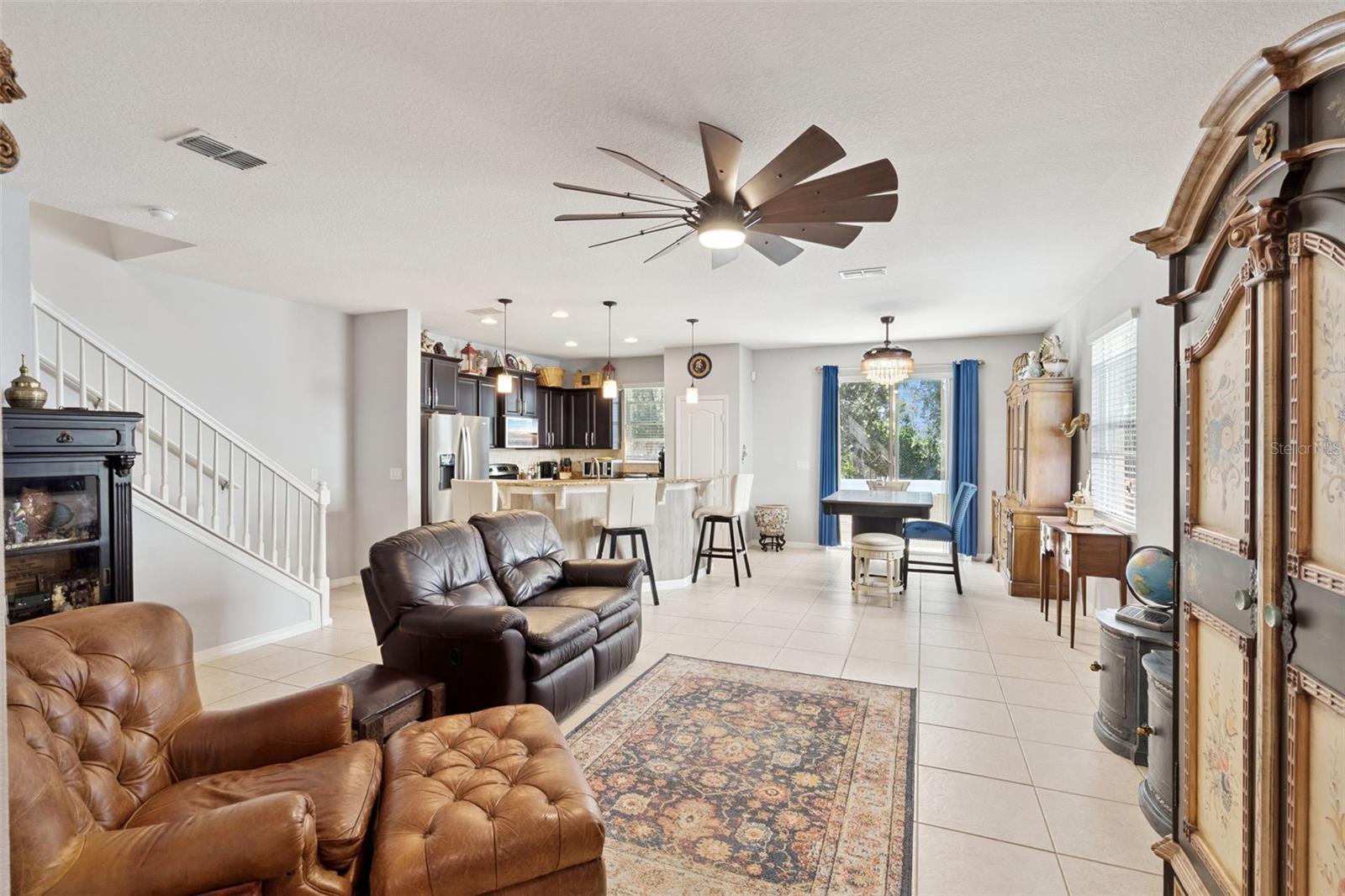 VILLAS/TUCKER OAKS - Residential