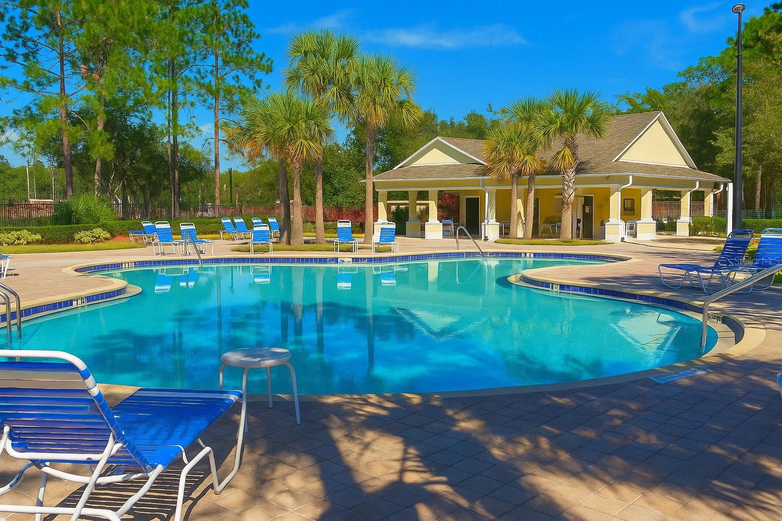 1428 SCARLET OAK LOOP