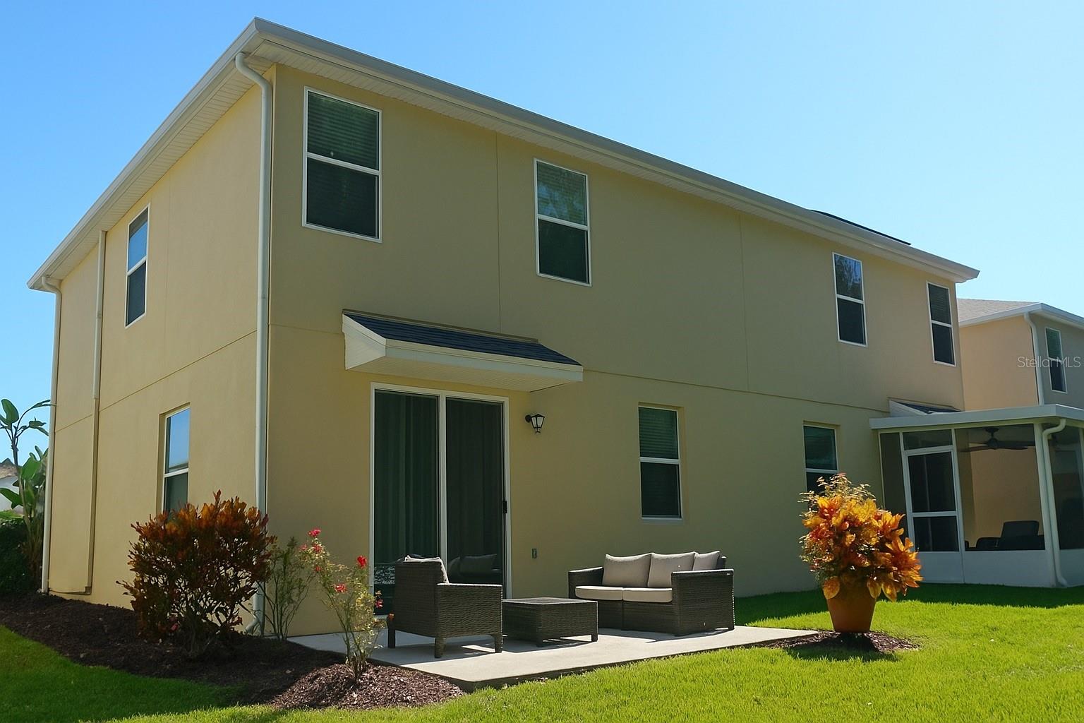 1428 SCARLET OAK LOOP