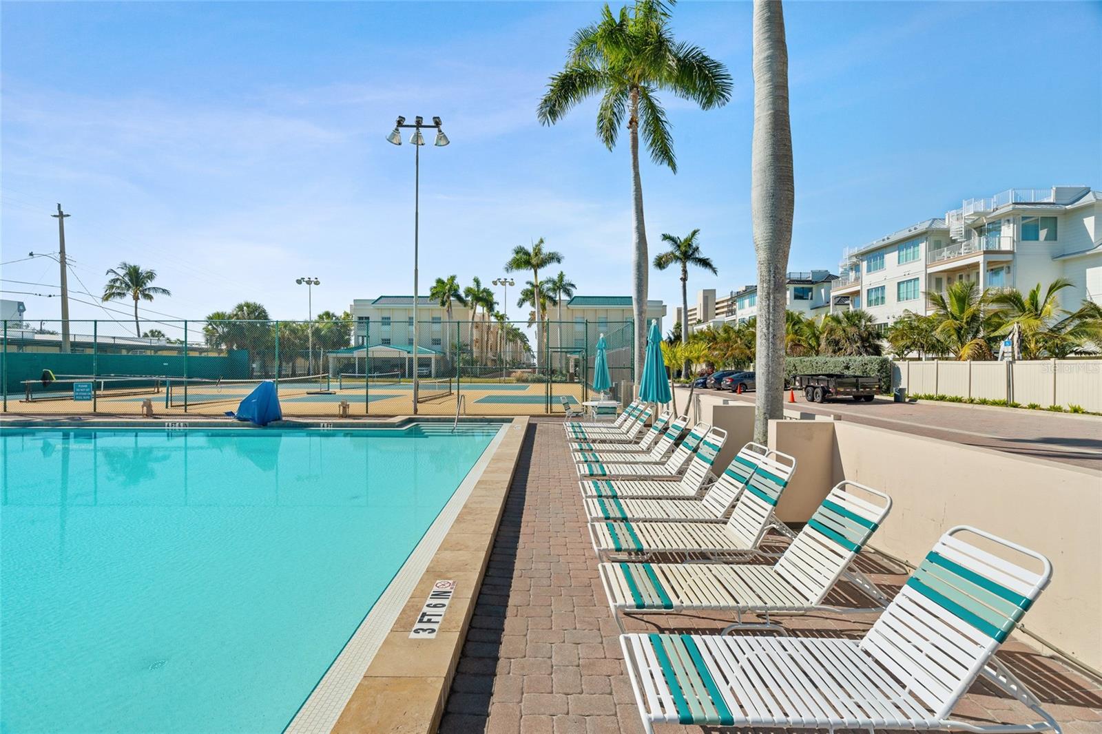 PALM BAY CLUB I - Residential