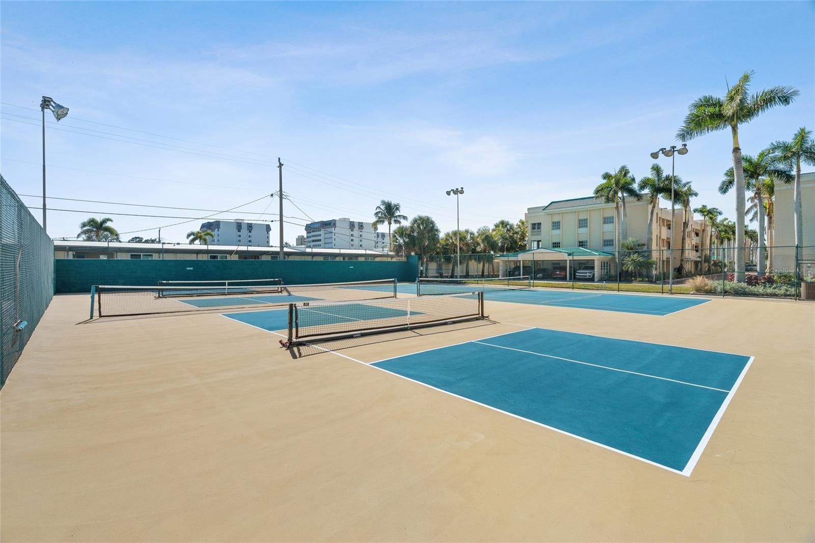 PALM BAY CLUB I - Residential