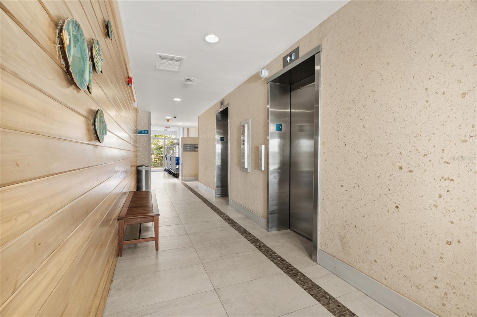 PALM BAY CLUB I - Residential