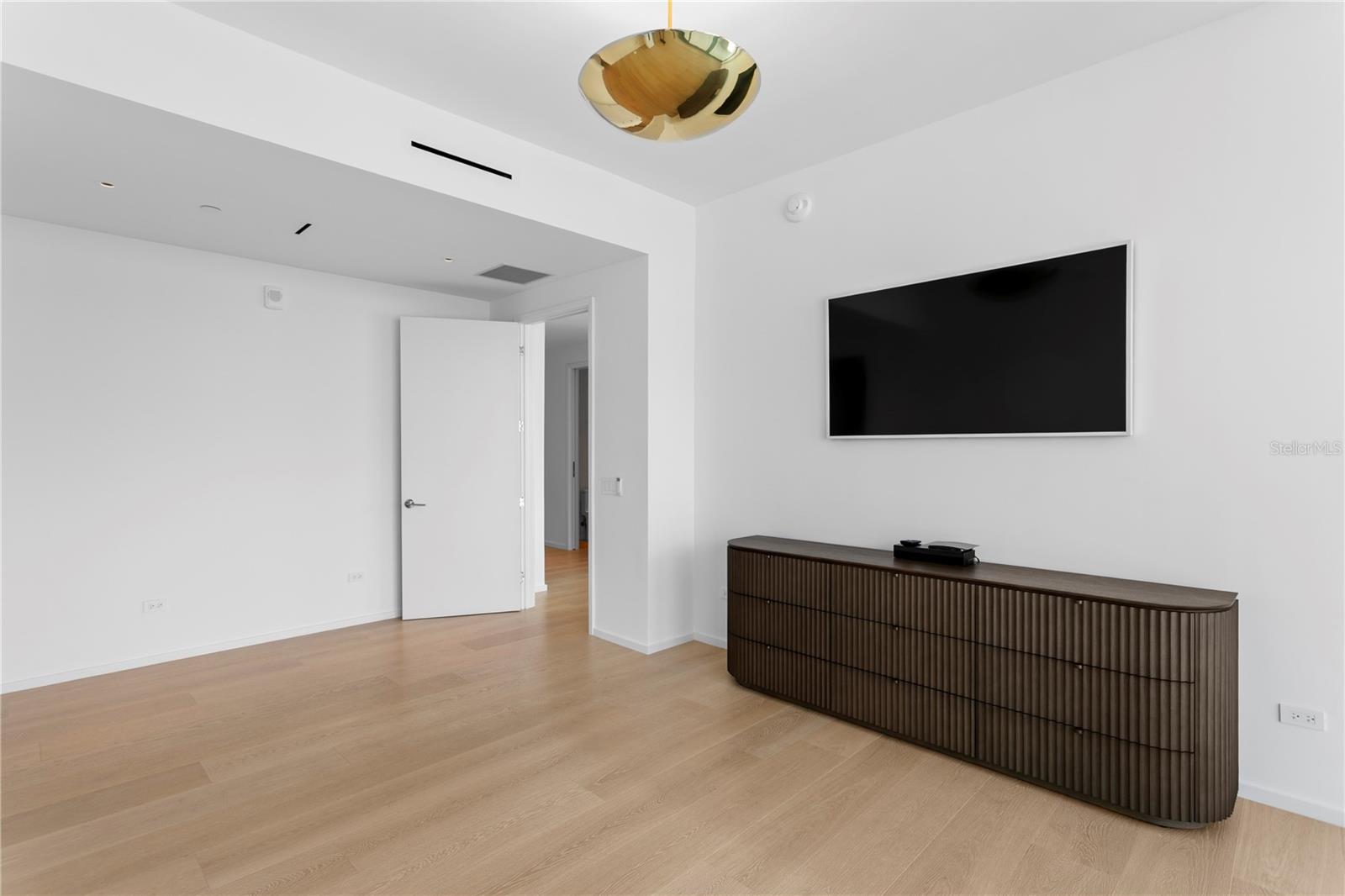 1000 WATER STREET CONDO - Residential