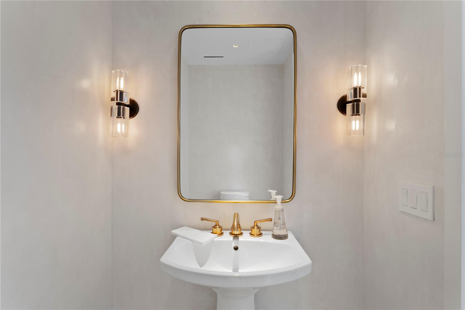 1000 WATER STREET CONDO - Residential