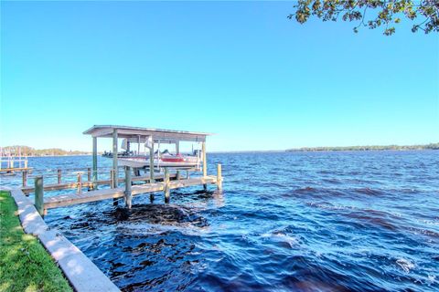 A home in PALM HARBOR