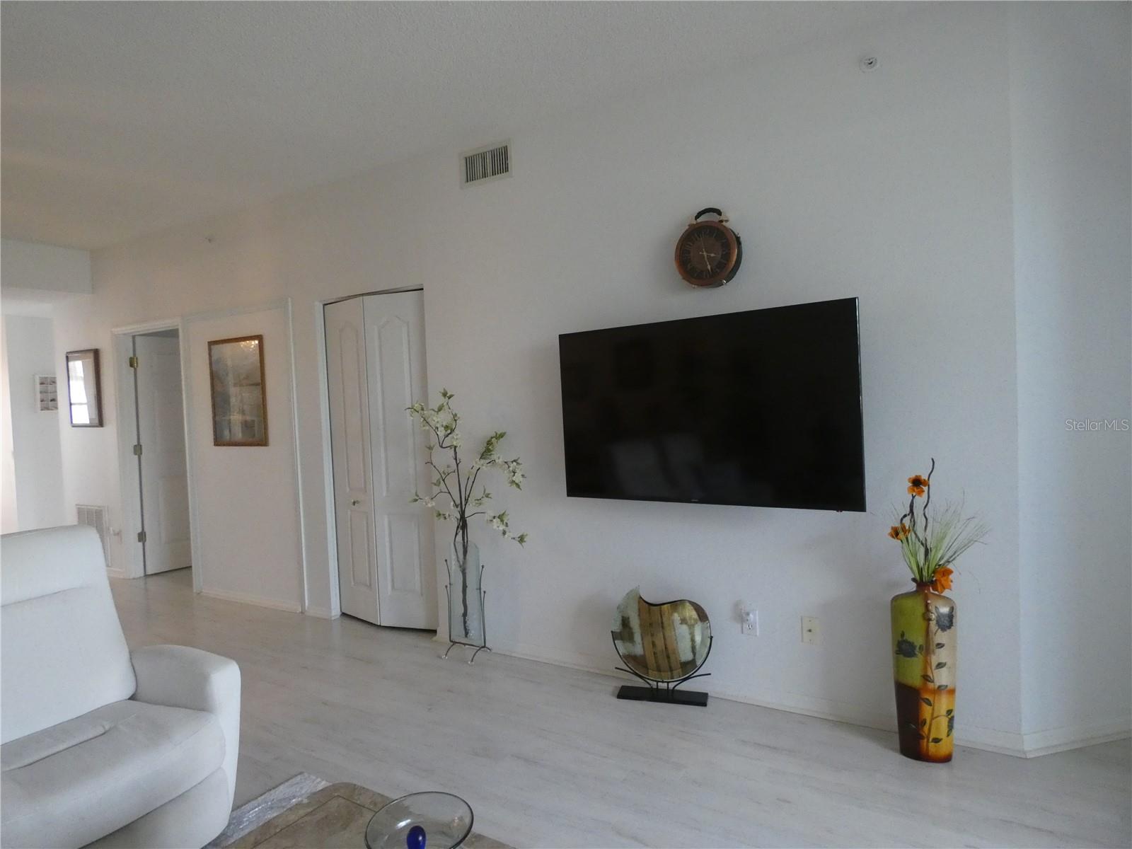 STONEYBROOK VERANDAS 1 - Residential Lease
