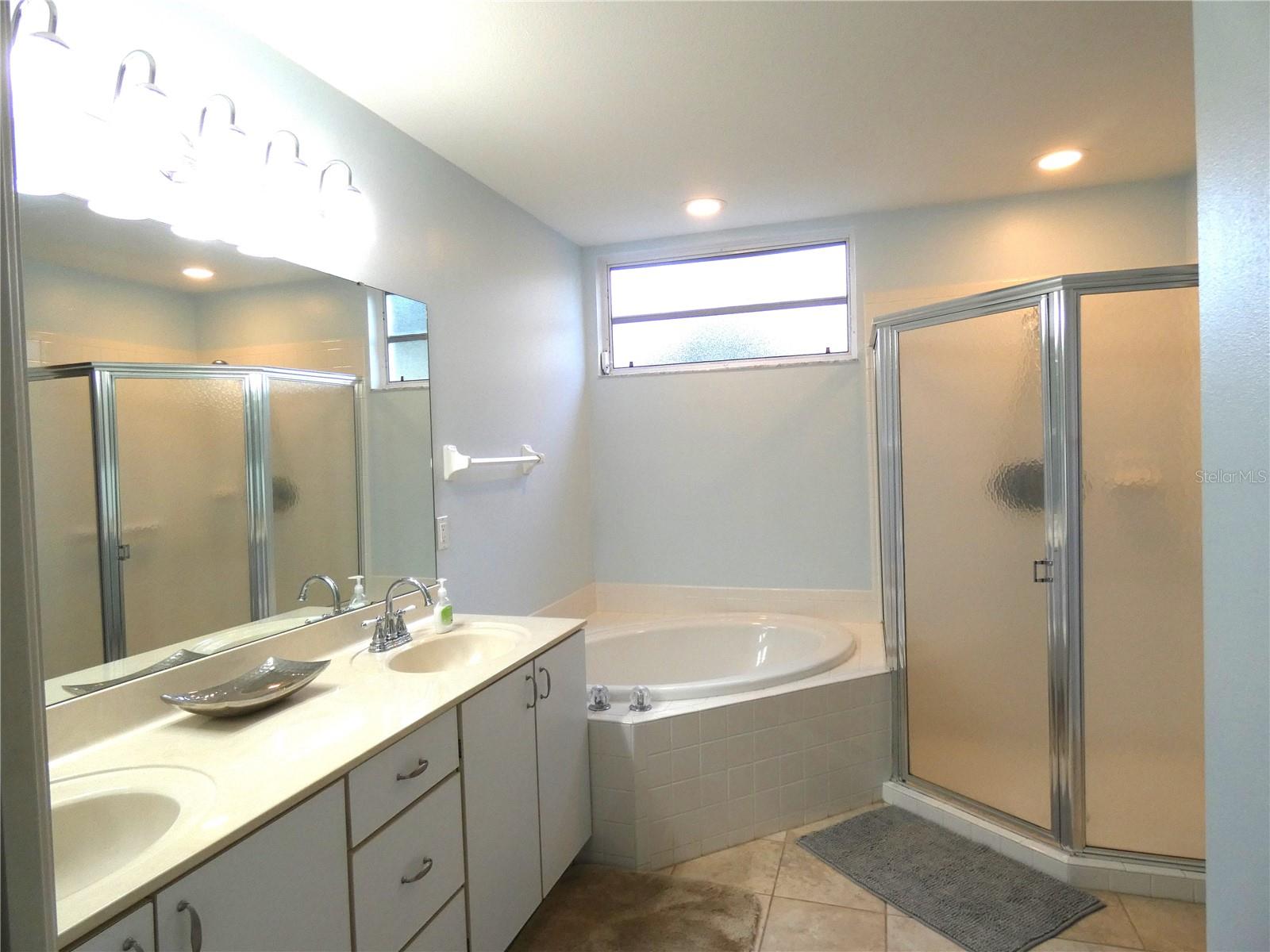 STONEYBROOK VERANDAS 1 - Residential Lease