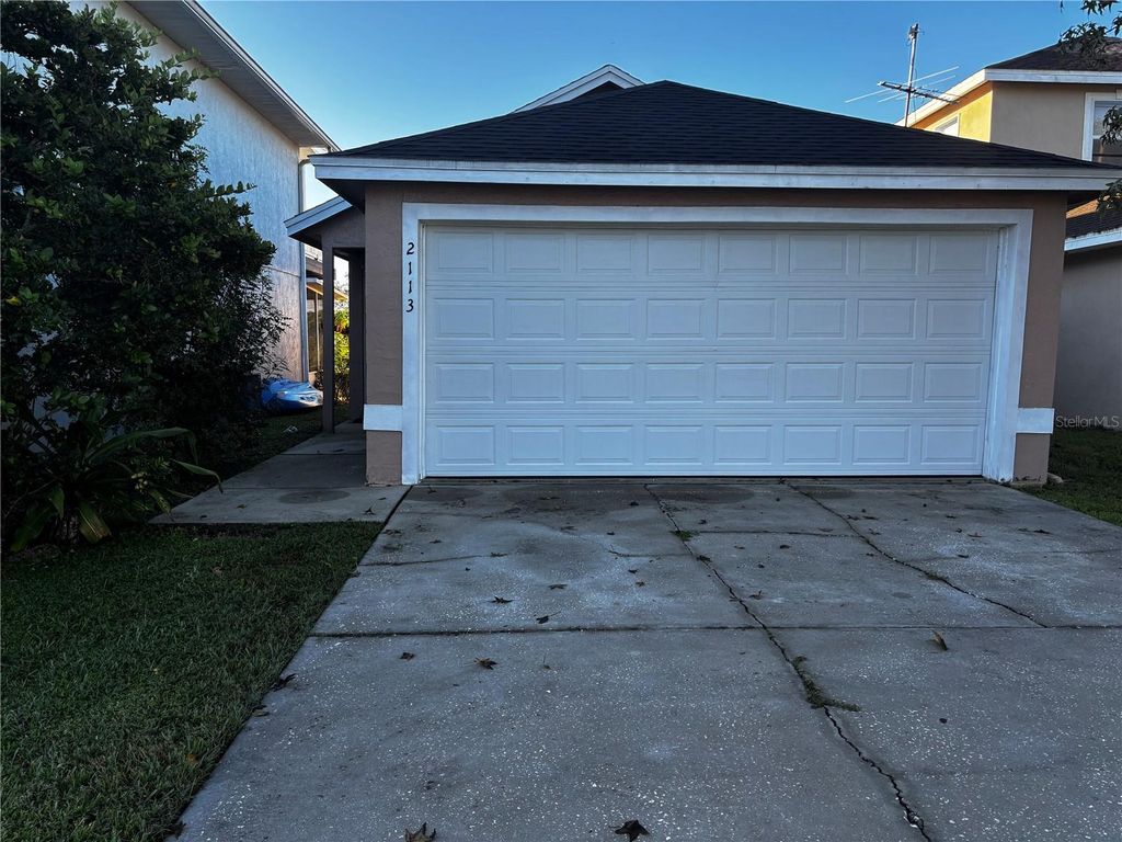 Photo of 2113 Hatteras Pt, Lakeland, FL 33813 (MLS # L4956064)