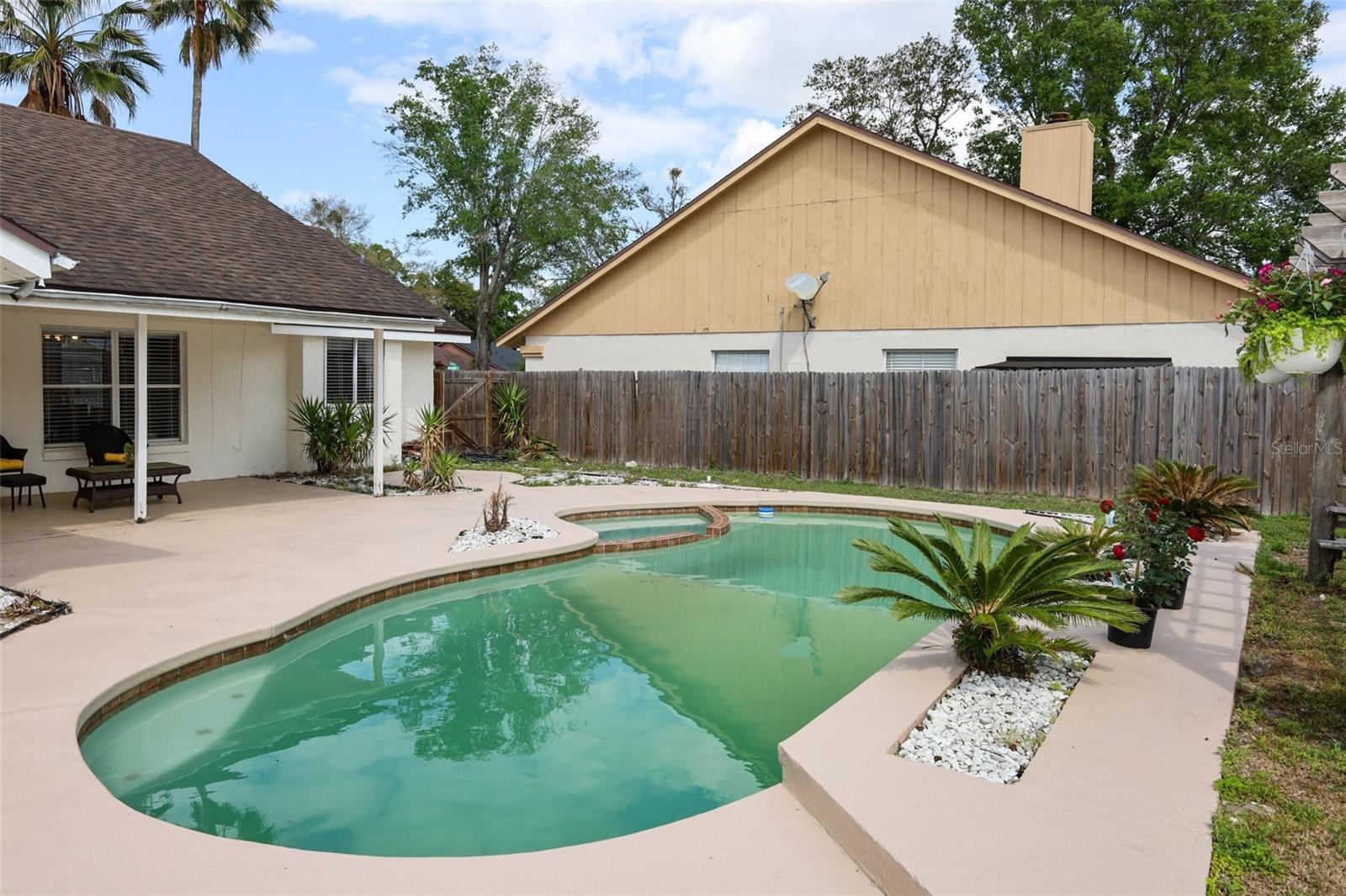 SILVER LAKES WEST AT THE CROSSINGS UNIT 1 - Residential