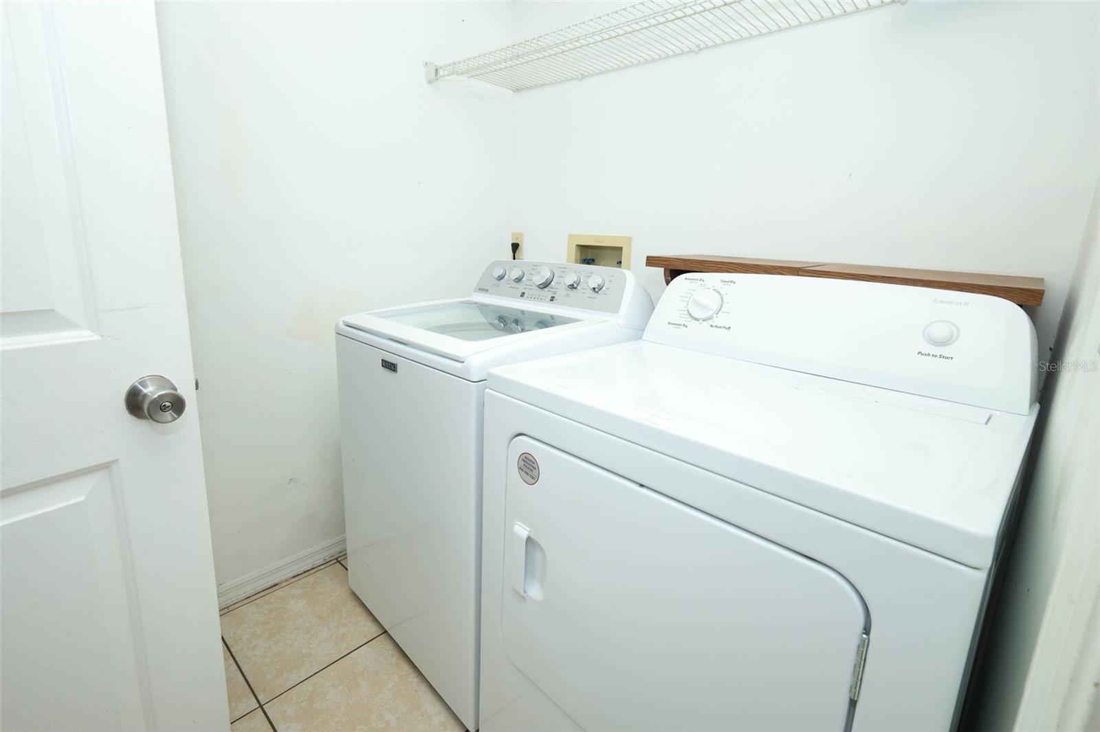 SILVER LAKES WEST AT THE CROSSINGS UNIT 1 - Residential