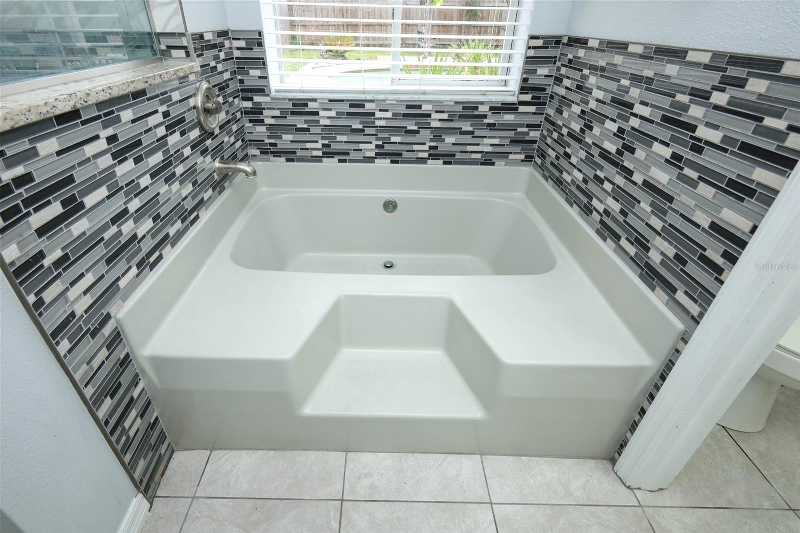 SILVER LAKES WEST AT THE CROSSINGS UNIT 1 - Residential