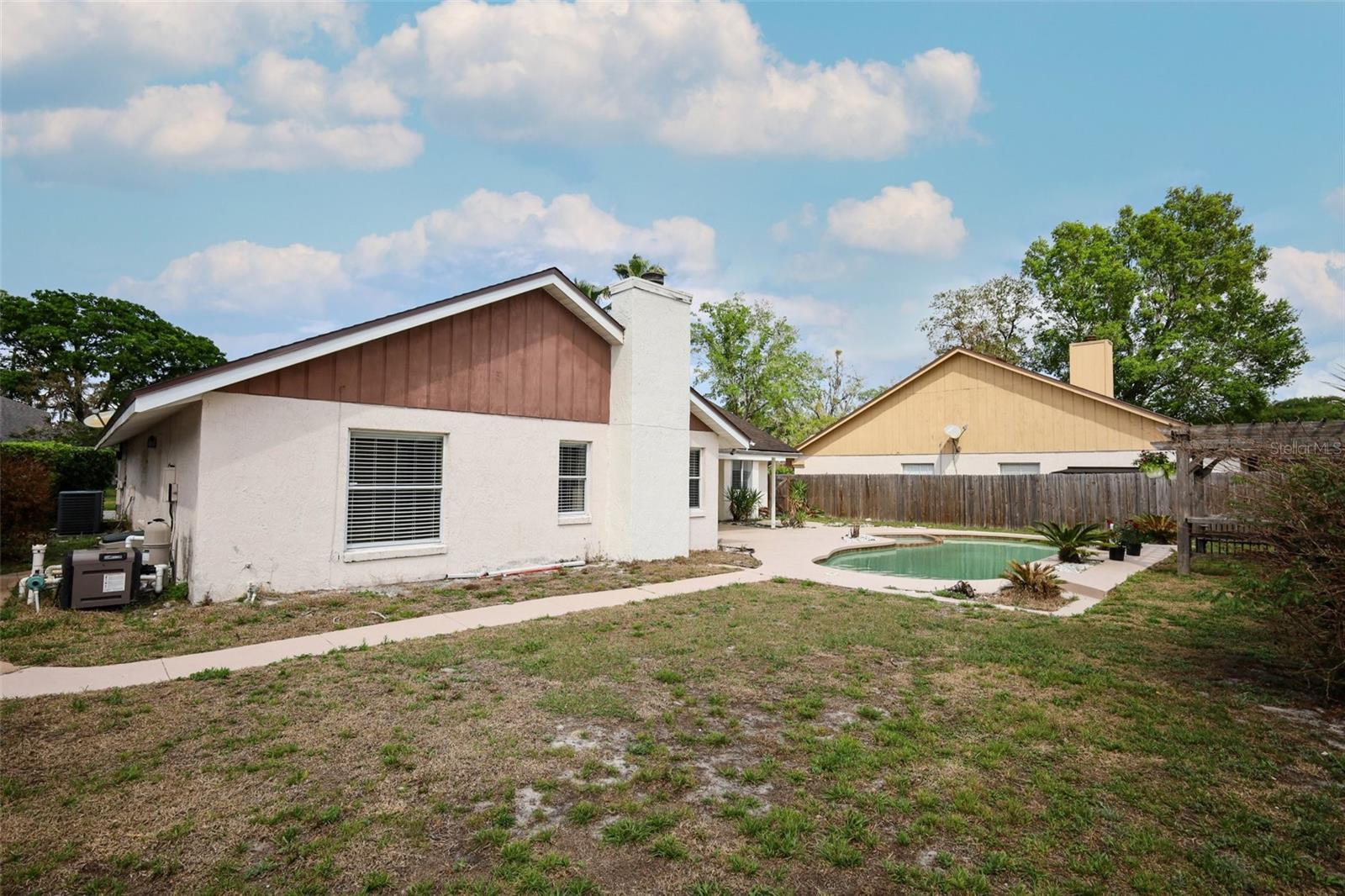 SILVER LAKES WEST AT THE CROSSINGS UNIT 1 - Residential