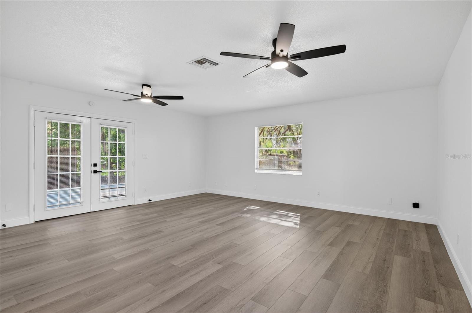 HIGHLAND - Residential