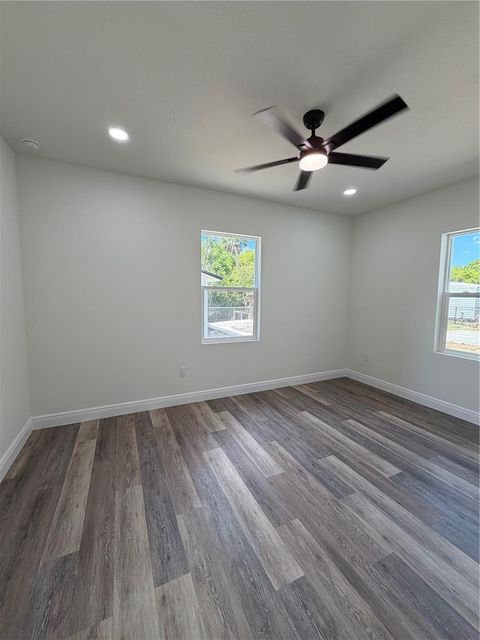Tiny photo for 7152 Palm Avenue, Leesburg, FL 34788 (MLS # G5112139)