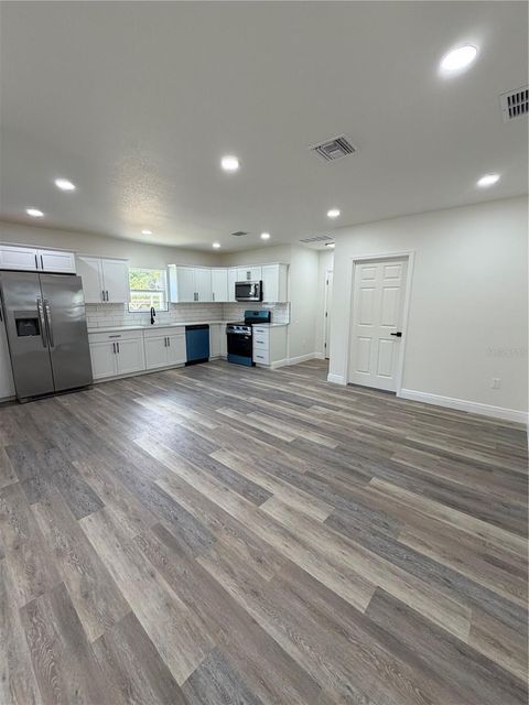 Tiny photo for 7152 Palm Avenue, Leesburg, FL 34788 (MLS # G5112139)