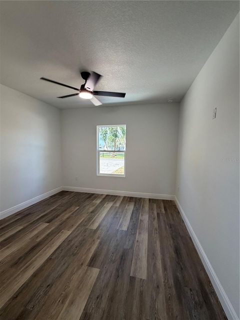 Tiny photo for 7152 Palm Avenue, Leesburg, FL 34788 (MLS # G5112139)