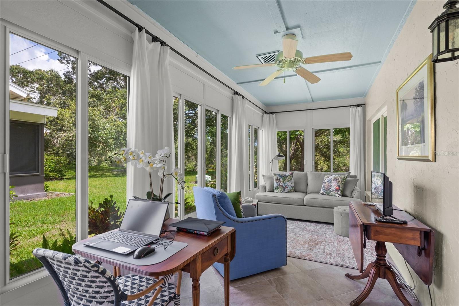 KNOLLS THE,BENT TREE - Residential