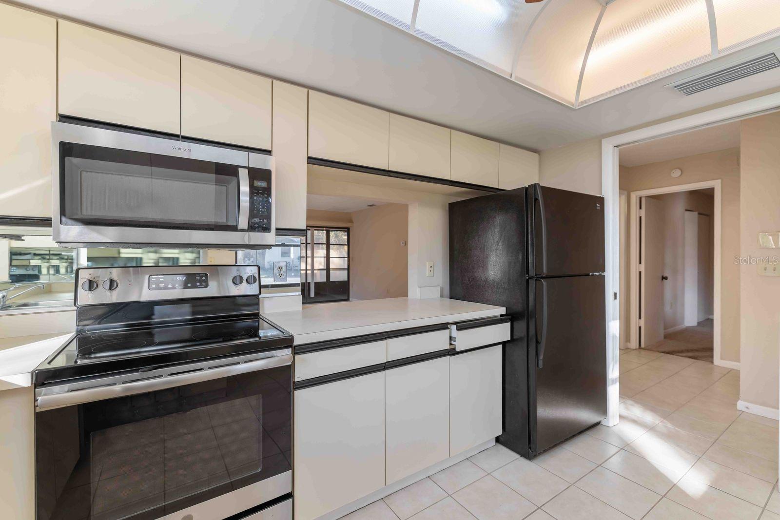 VILLAGE OAKS SEC A - Residential