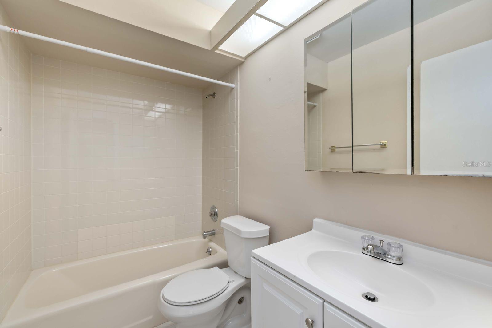 VILLAGE OAKS SEC A - Residential