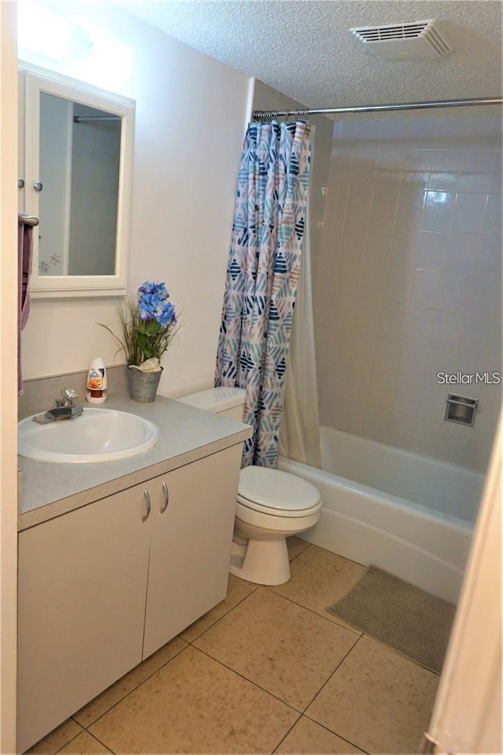 PINEWOOD VILLAGE II - Residential Lease