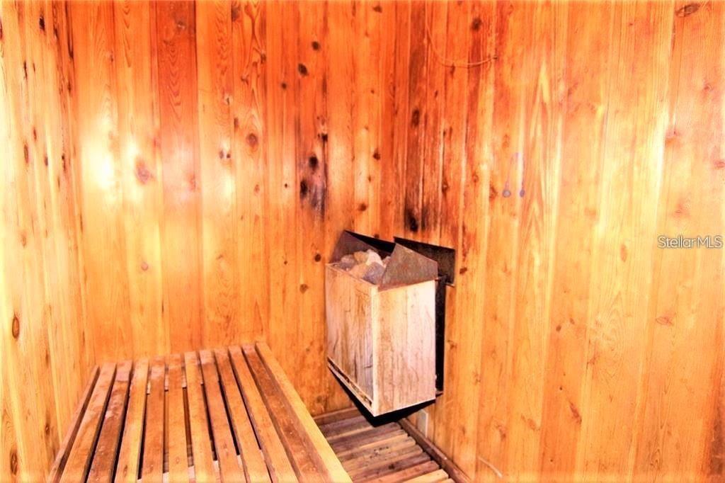 PINEWOOD VILLAGE II - Residential Lease