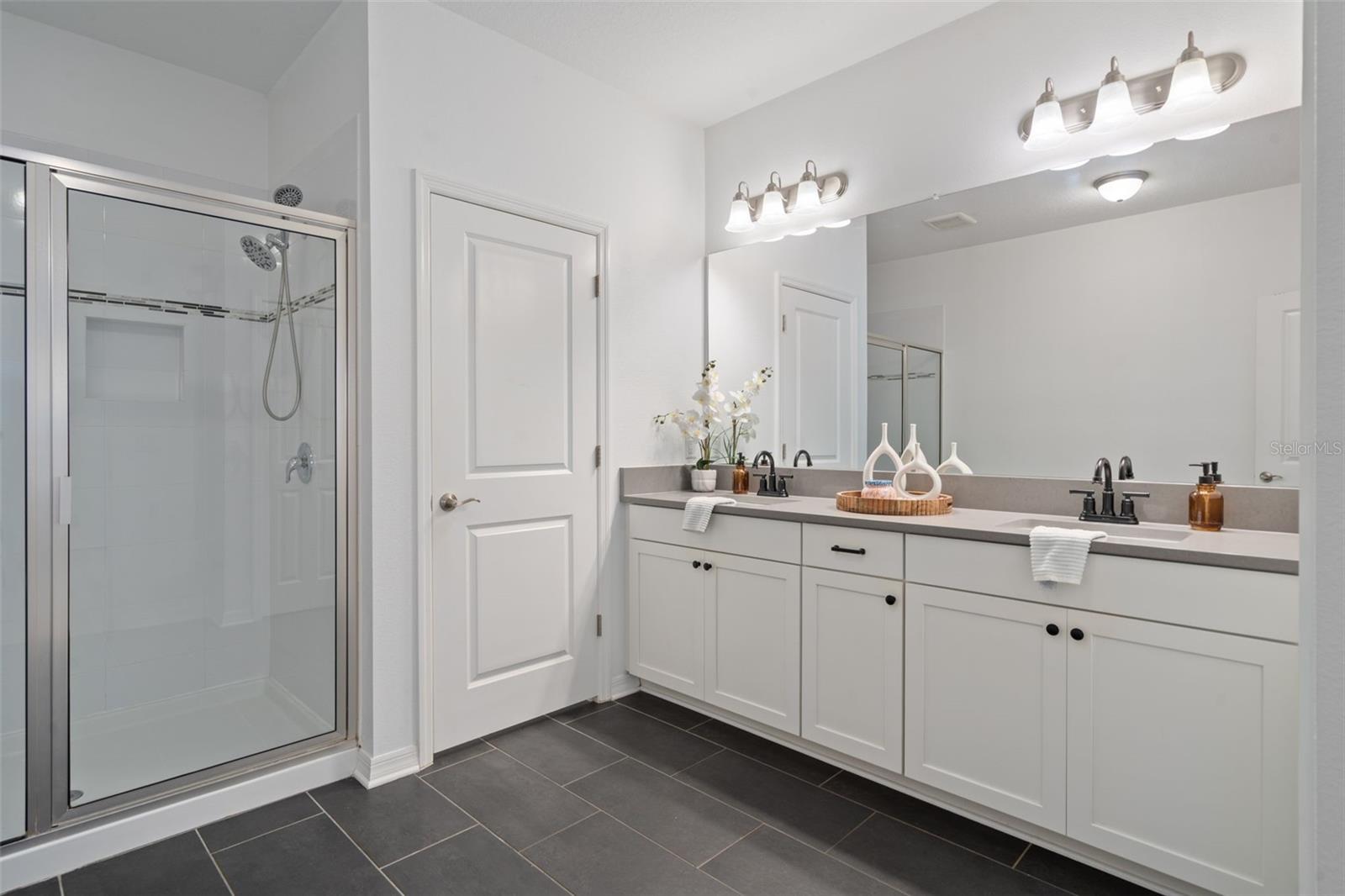 WEST LAKE TWNHMS PH 2 - Residential